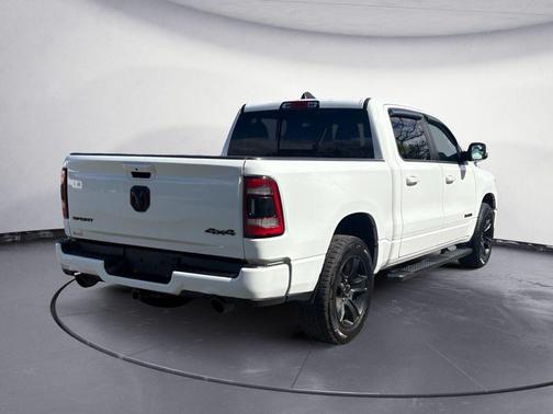 Bright White Clearcoat 2022 RAM 1500 Sport