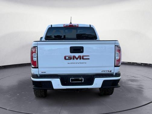 2022 GMC Canyon AT4