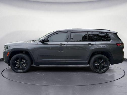 Baltic Gray Metallic Clearcoat 2023 Jeep Grand Cherokee L Altitude