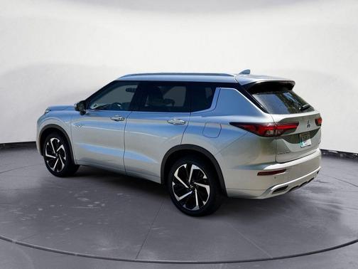 Sv 2024 Mitsubishi Outlander PHEV SEL