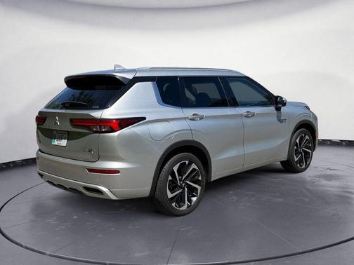 Sv 2024 Mitsubishi Outlander PHEV SEL