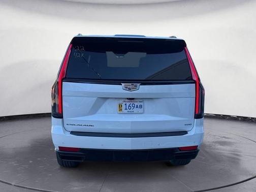 2022 Cadillac Escalade ESV Sport