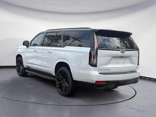 2022 Cadillac Escalade ESV Sport