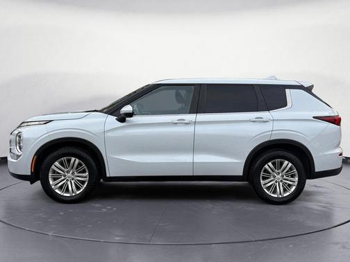 2022 Mitsubishi Outlander ES 2.5 S-AWC