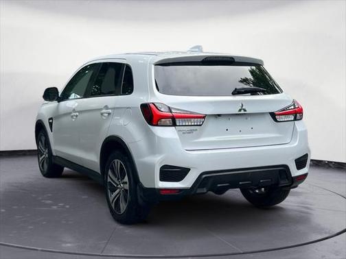 2022 Mitsubishi Outlander ES 2.5 S-AWC