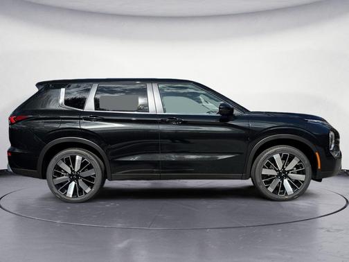 2025 Mitsubishi Outlander SE 2.5 S-AWC