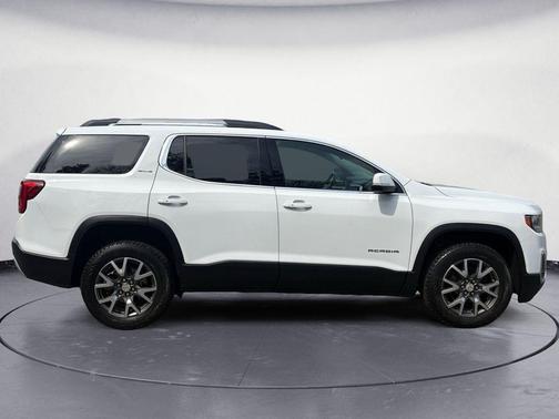 Summit White 2020 GMC Acadia SLE