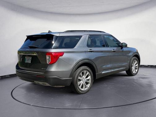 Carbonized Gray Metallic 2021 Ford Explorer XLT