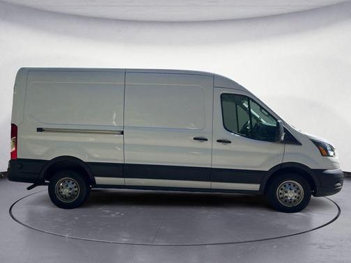 Oxford White 2024 Ford Transit-250 Base