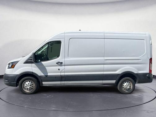 Oxford White 2024 Ford Transit-250 Base