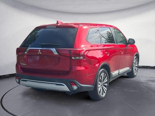2020 Mitsubishi Outlander ES