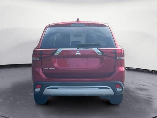 2020 Mitsubishi Outlander ES