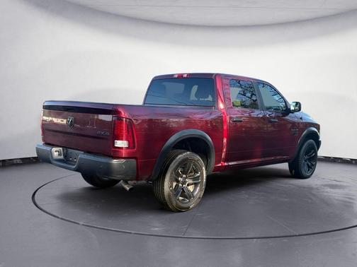 2024 RAM 1500 Classic Warlock Crew Cab 4x4 5'7' Box