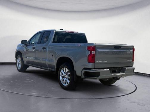 Sterling Gray Metallic 2023 Chevrolet Silverado 1500 Custom