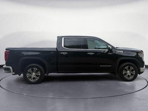 Onyx Black 2025 GMC Sierra 1500 SLT