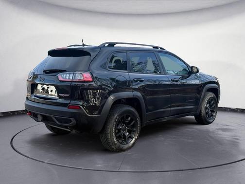 2020 Jeep Cherokee Trailhawk