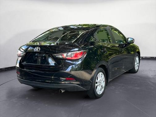 2017 Toyota Yaris iA Base