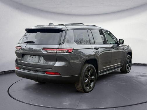 2022 Jeep Grand Cherokee L Altitude