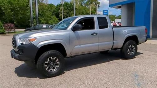 2022 Toyota Tacoma SR