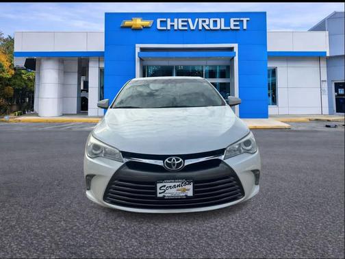 2016 Toyota Camry XLE