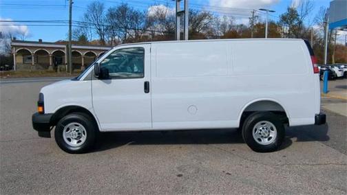 2025 Chevrolet Express 2500 RWD 2500 Regular Wheelbase WT