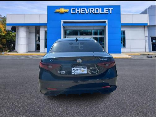 2022 Alfa Romeo Giulia Veloce