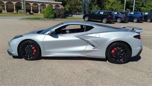 2026 Chevrolet Corvette Stingray w/2LT
