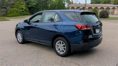 2022 Chevrolet Equinox LS