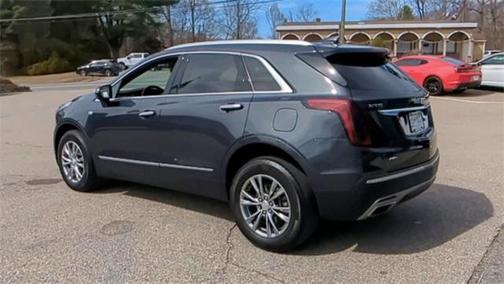 2022 Cadillac XT5 Premium Luxury