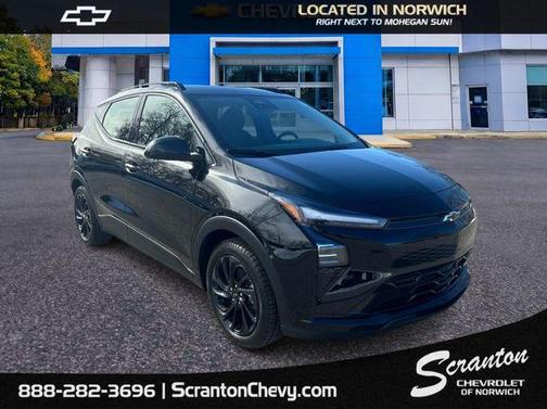 Mosaic Black Metallic 2027 Chevrolet Bolt RS FWD