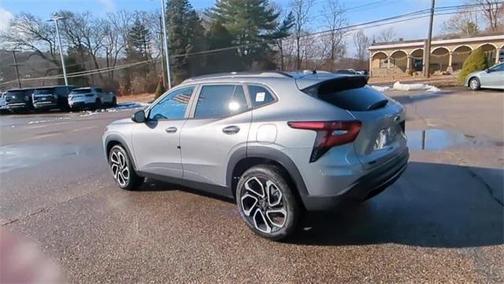 2025 Chevrolet Trax FWD 2RS