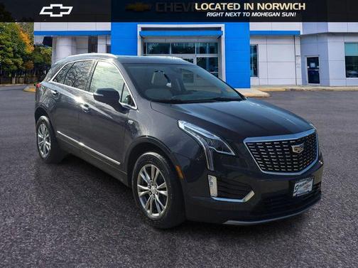Wilder Metallic 2022 Cadillac XT5 Premium Luxury