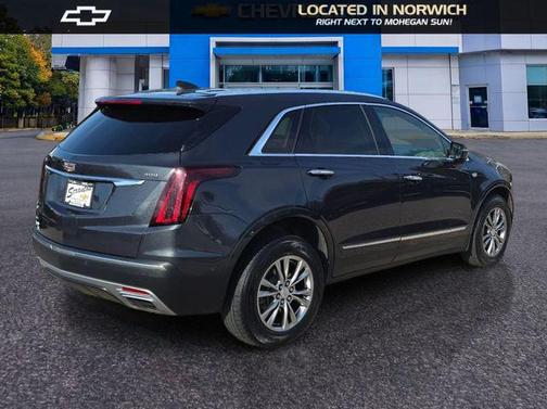 Wilder Metallic 2022 Cadillac XT5 Premium Luxury