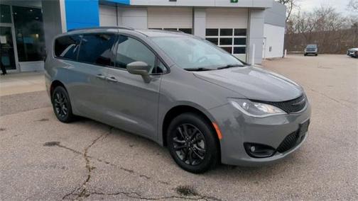 2020 Chrysler Pacifica L