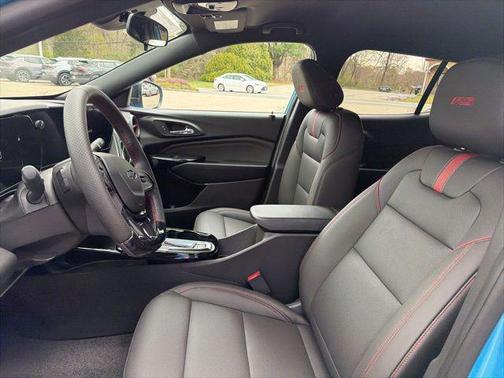 Marina Blue Metallic 2026 Chevrolet Trax FWD 2RS