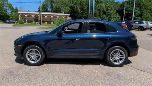 2021 Porsche Macan Base