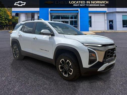 Polar White Tricoat 2026 Chevrolet Equinox FWD ACTIV