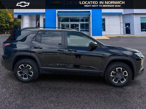 Mosaic Black Metallic 2026 Chevrolet Equinox FWD ACTIV