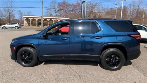 2022 Chevrolet Traverse LT Cloth