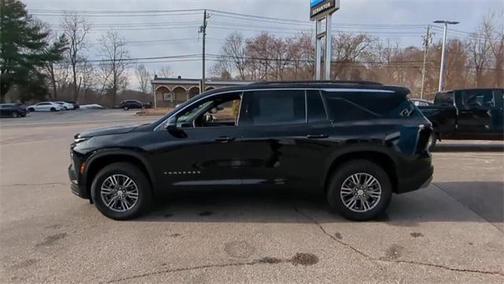 2024 Chevrolet Traverse LT