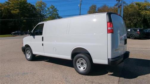 2025 Chevrolet Express 2500 RWD 2500 Regular Wheelbase WT