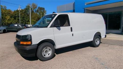 2025 Chevrolet Express 2500 RWD 2500 Regular Wheelbase WT