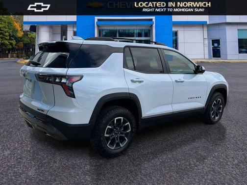 Polar White Tricoat 2026 Chevrolet Equinox FWD ACTIV