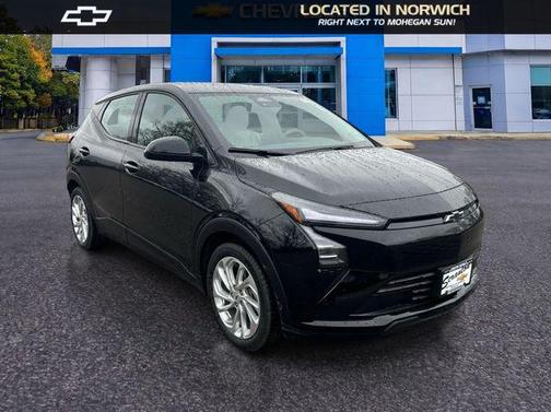 Mosaic Black Metallic 2027 Chevrolet Bolt LT FWD