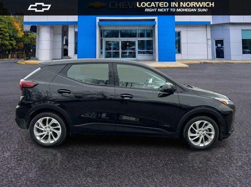 Mosaic Black Metallic 2027 Chevrolet Bolt LT FWD