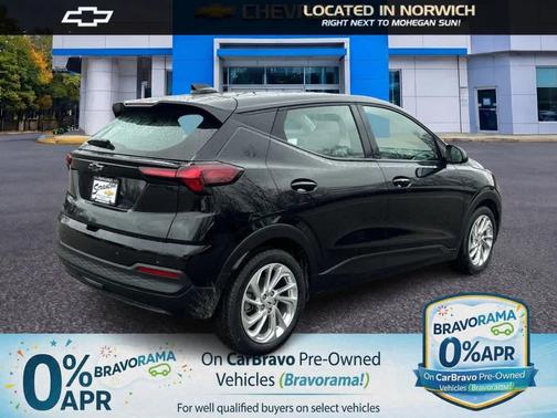 Mosaic Black Metallic 2027 Chevrolet Bolt LT