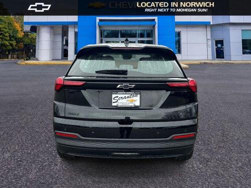 Mosaic Black Metallic 2027 Chevrolet Bolt LT FWD