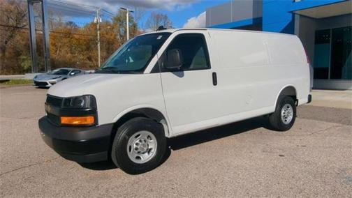 2025 Chevrolet Express 2500 RWD 2500 Regular Wheelbase WT