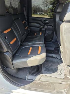 Summit White 2021 GMC Sierra 2500 AT4