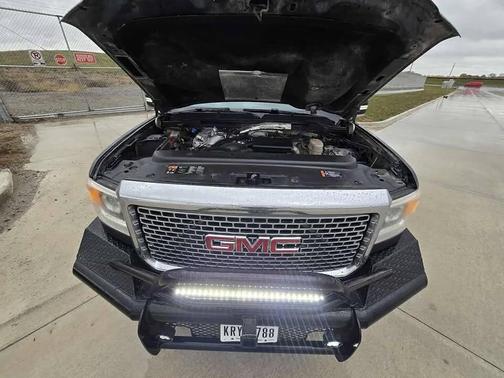 2017 GMC Sierra 2500 Denali